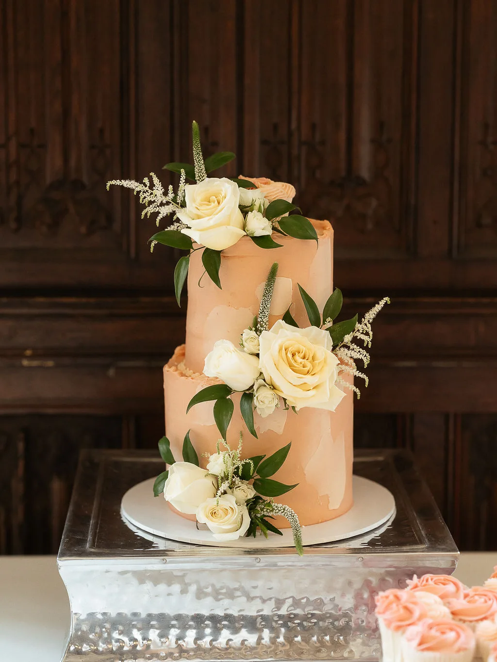 Rothamsted Manor Wedding wedding cake - shrigley photography - Hertfordshire wedding photographer
